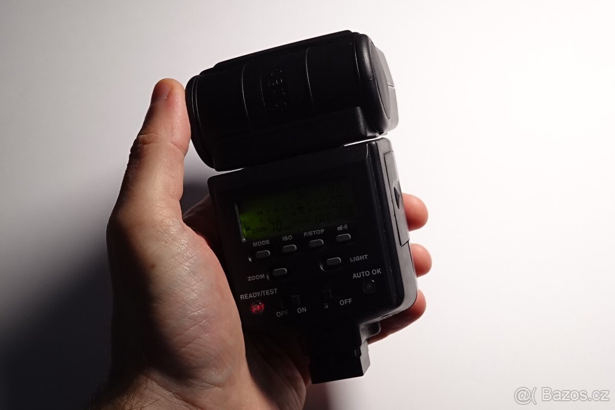 Jessops 360AFDC blesk se zoomem - 10