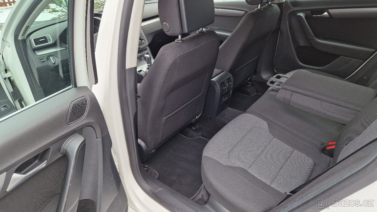 VW PASSAT B7 4x4 DSG 2.0 TDI 130 KW.NAVI.TEMPOMAT.TAŽNÉ.ALU. - 10