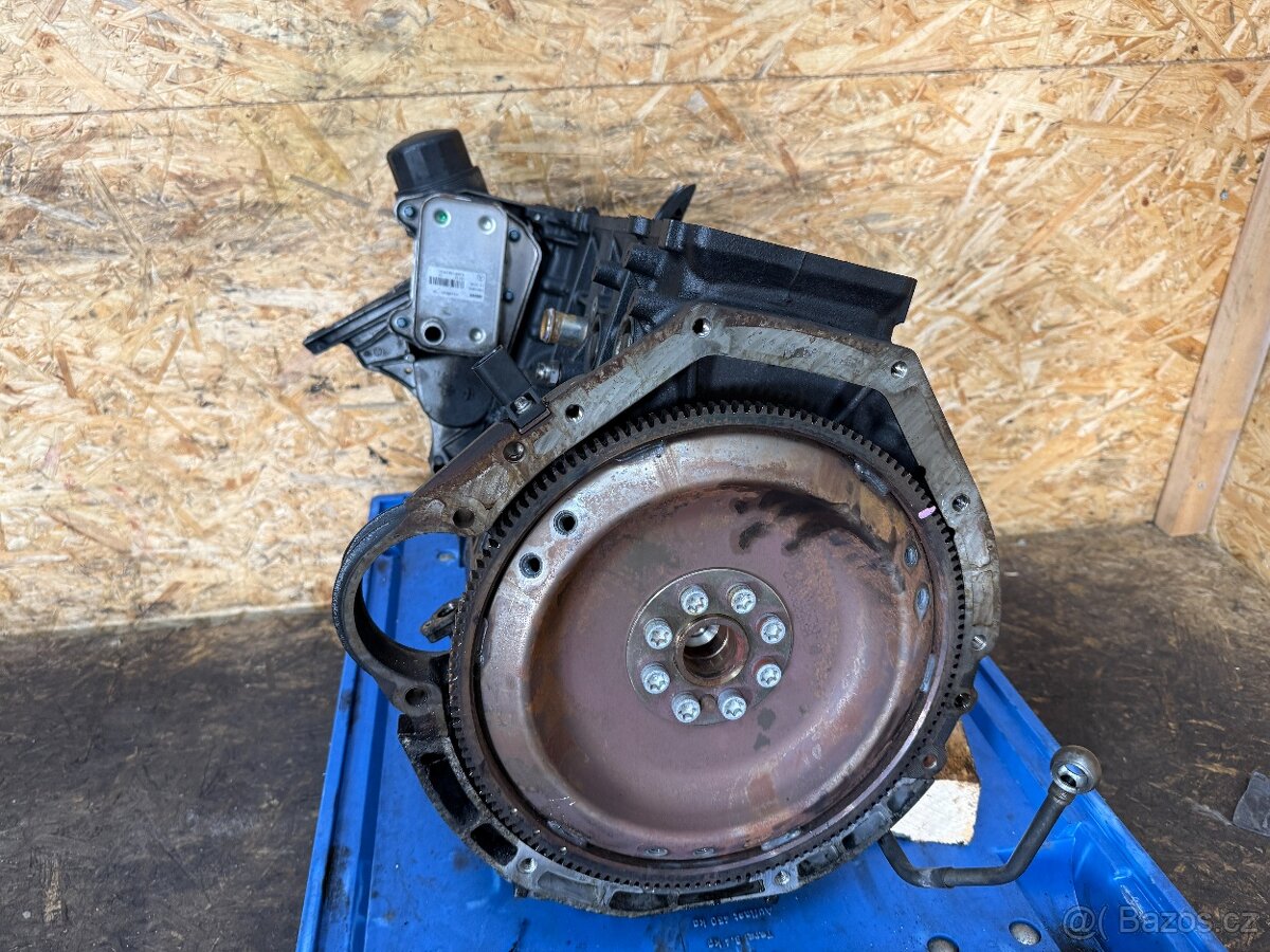 MOTOR MERCEDES W211 2.2 CDI 646.821 - 10