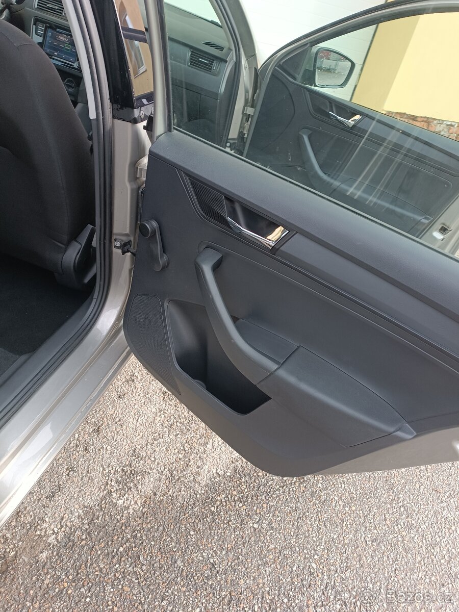 Škoda Rapid 2019, 1.0tsi - 10