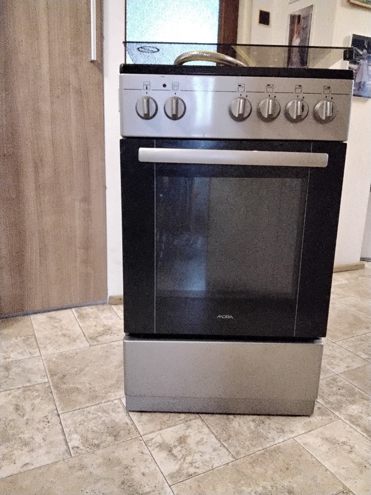 PRODÁM KUCHYŇSKÝ SPORÁK - 10