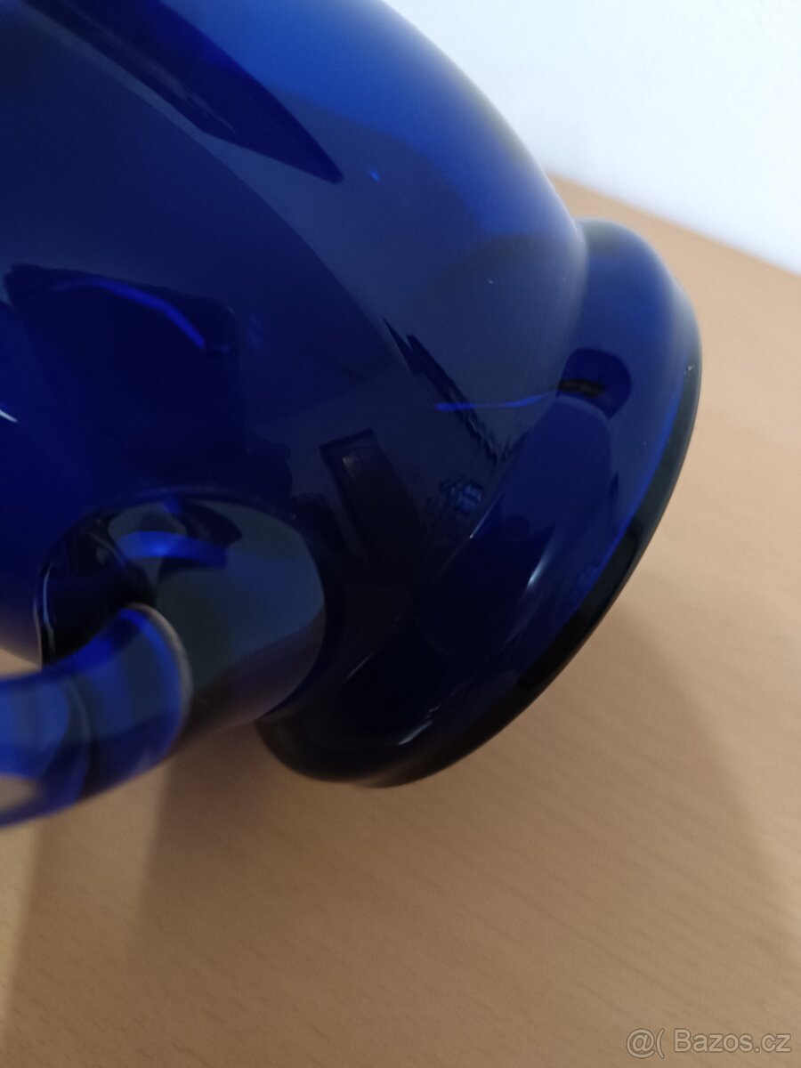 Krásný půllitr, masivní kobaltové sklo - 10