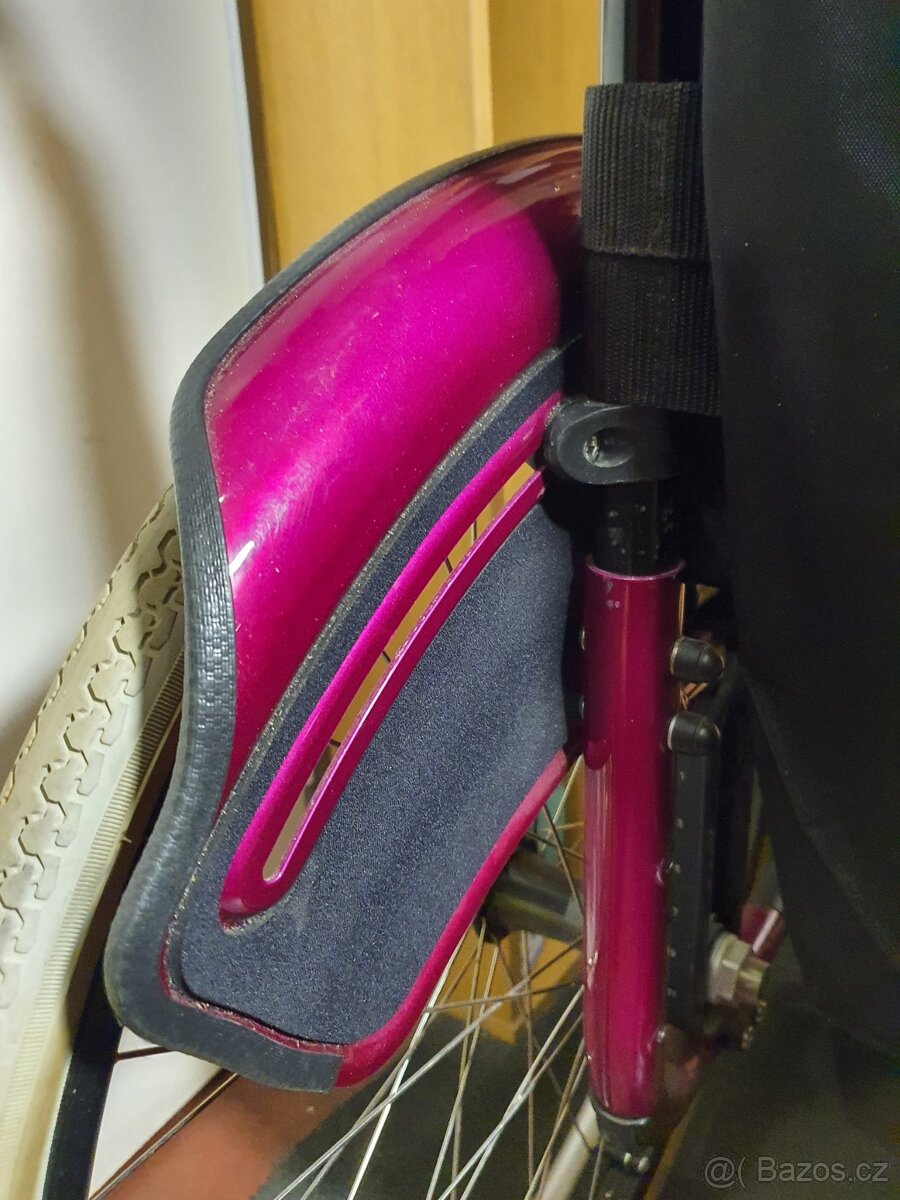 TOP značkový SPORT invalidní vozík PLNÁ KOLA - 10