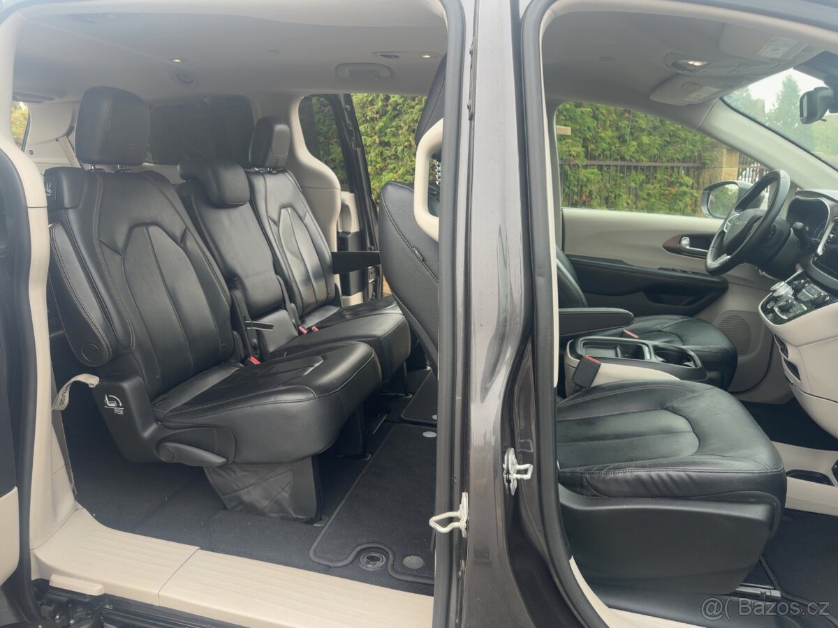 Chrysler Pacifica 3,6 Pentastar 8 míst 2017 DPH - 10