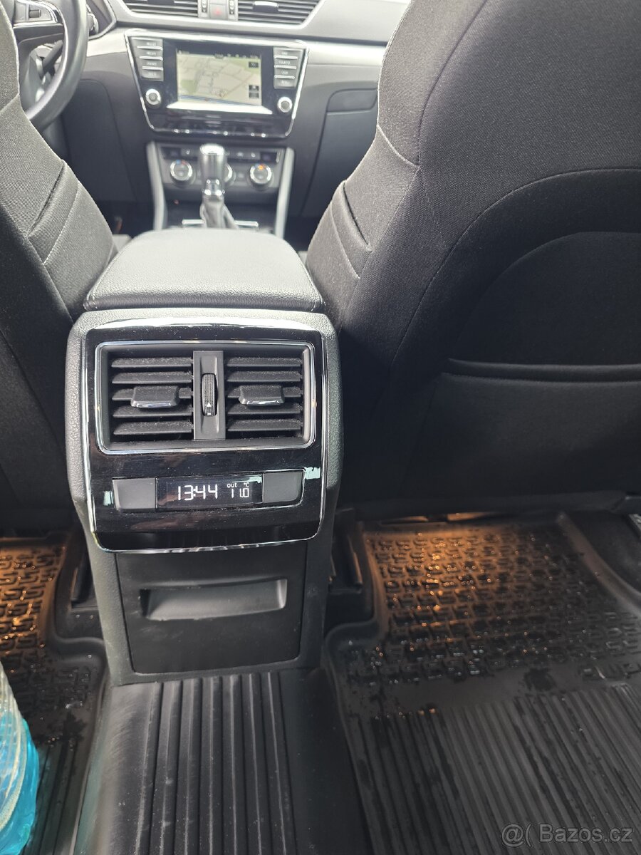 Škoda Superb - 10