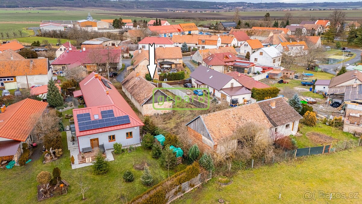 Prodej vesnického stavení a pozemku, Zaříčany - 10