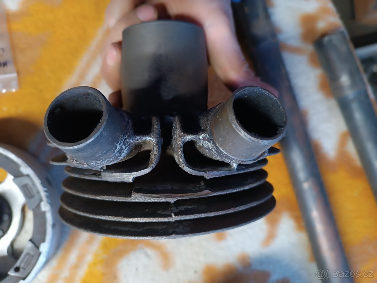 Jawa 250 díly,čz 125,150 válec,zapalování,koleno, štít,kladi - 10