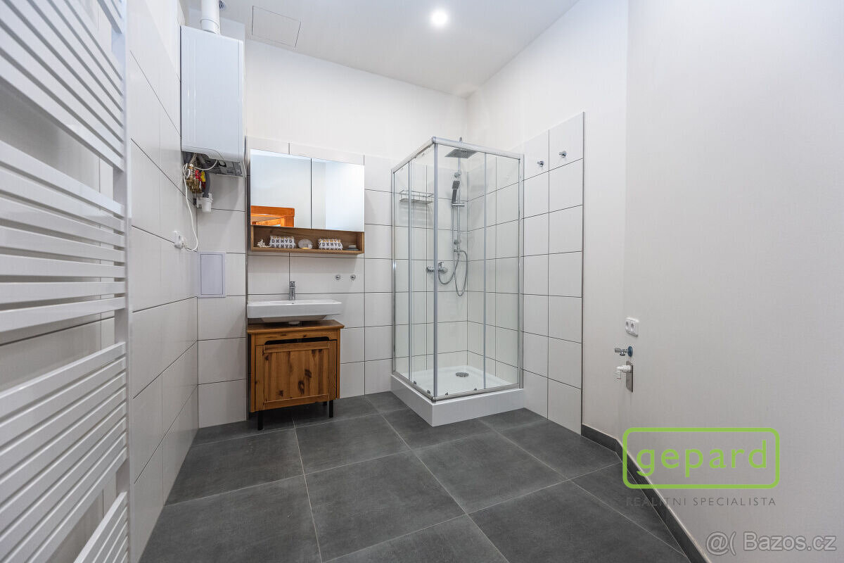 Prodej prostorného 2+kk s lodžií, U libeňského pivovaru, Pra - 10