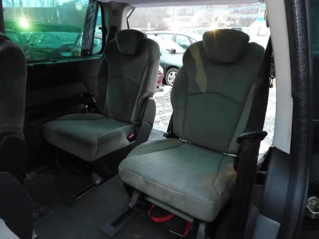 Peugeot 807, 2,2 HDI - 10