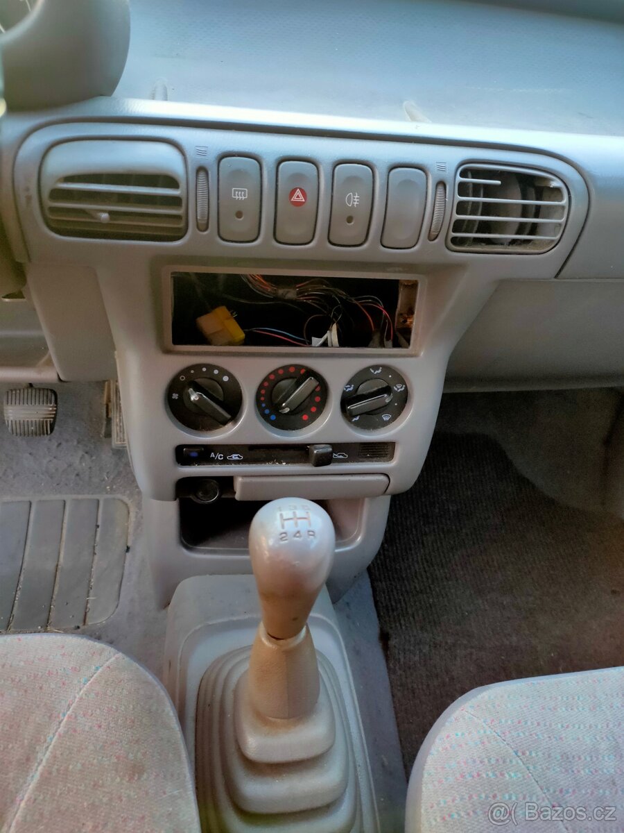 Nissan Micra K11 1.0 40kw - 10