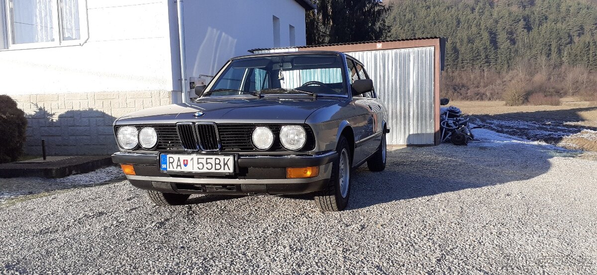BMW E28 524D - 10