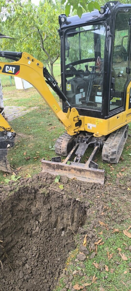 Minibagr Cat 301.6 - 10