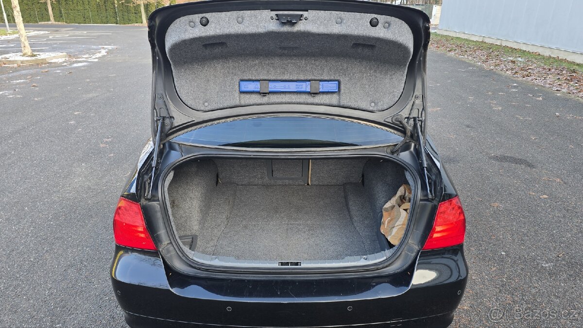 Prodám BMW 320d, 130kw, 2009, jen 187tis.km - 10