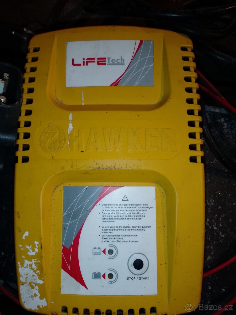 Trakční baterie 2x + nabíječka - 10