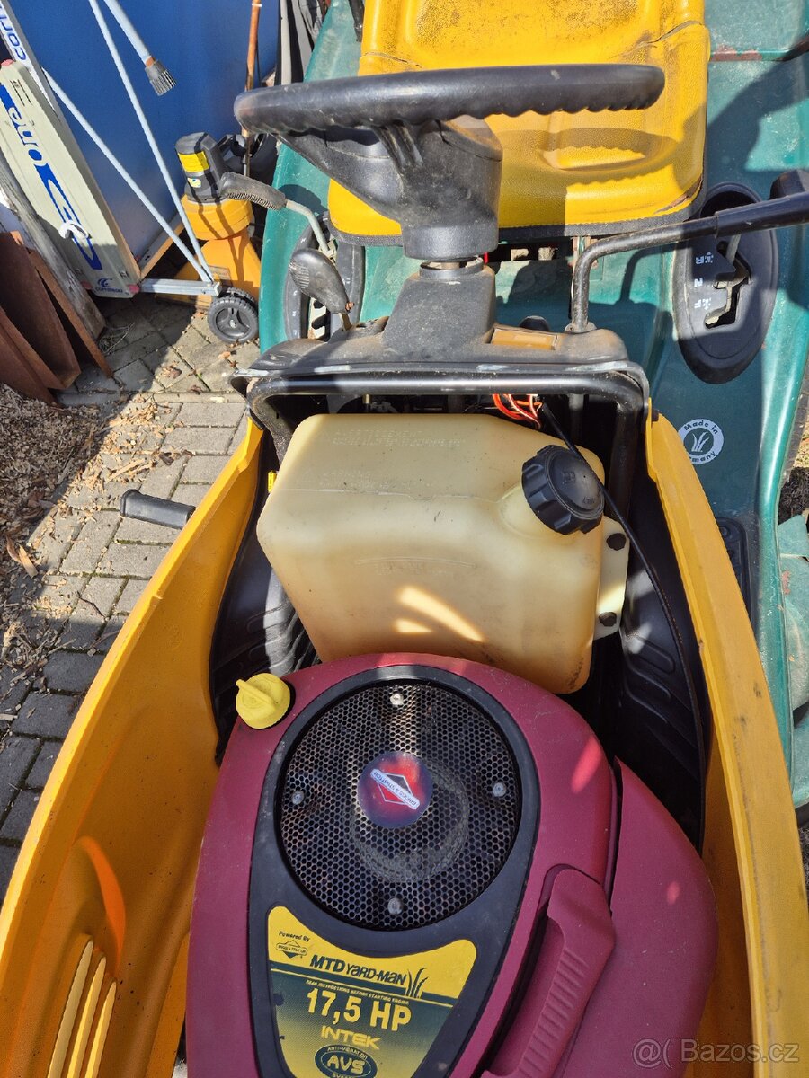Zahradní sekací traktor Yard Man. - 10