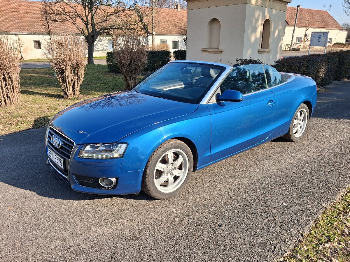 Prodám Audi A5 cabriolet 2.0Tdi 125kW - 10