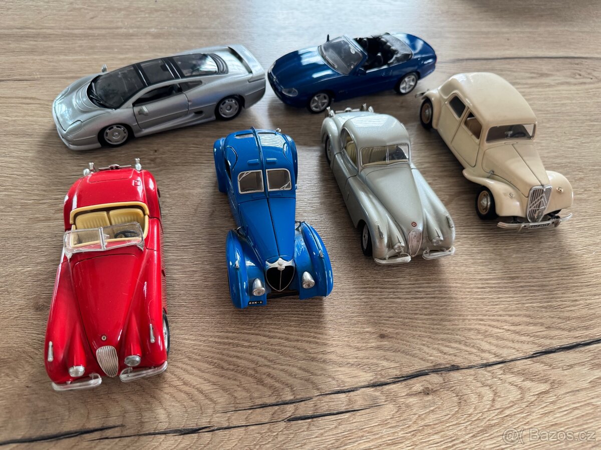 Modely aut různé 1:24 - 10