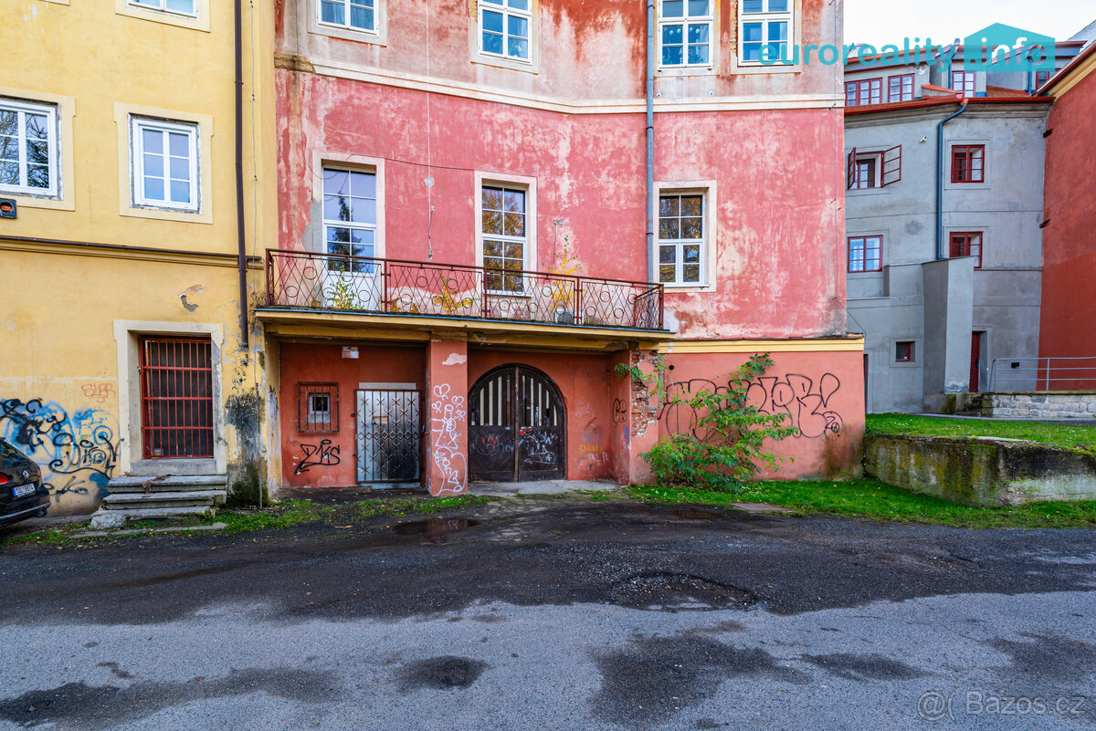 Prodej unikátního nebytového prostoru – vinný sklep s barem, - 10