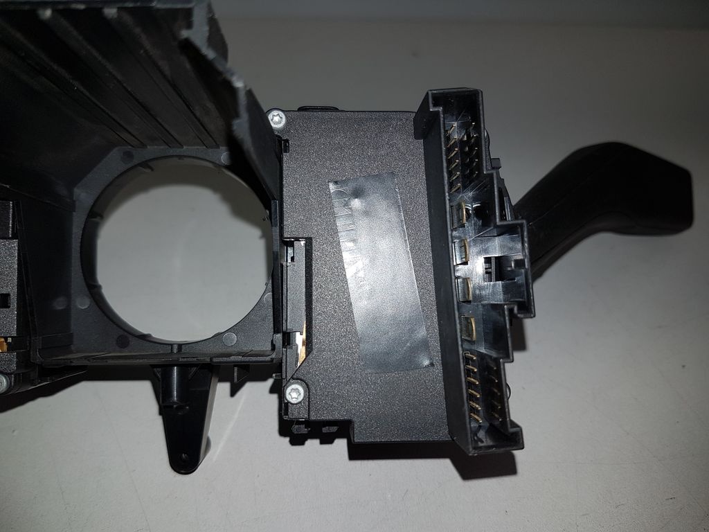 Páčky stěračů a blinkrů 6RA953501M Škoda Rapid 2013 - 10