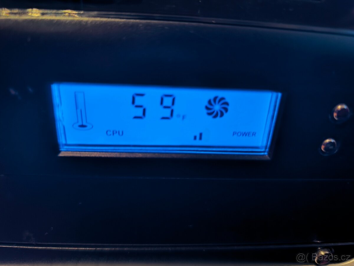 Stolní PC - 10