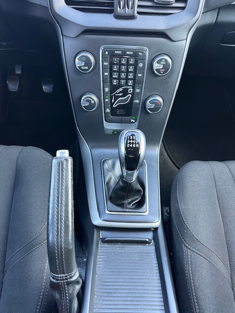 VOLVO V40 2.0D, D2, 88kw-120PK, 06/2017 - 10