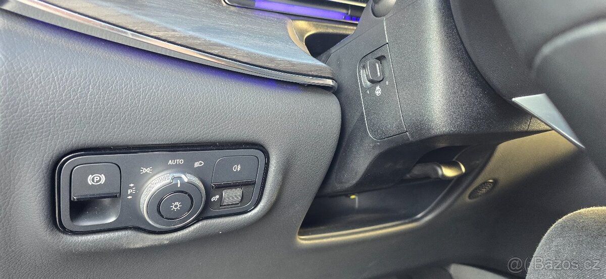 Mercedes Benz V300d 4Matic - 10