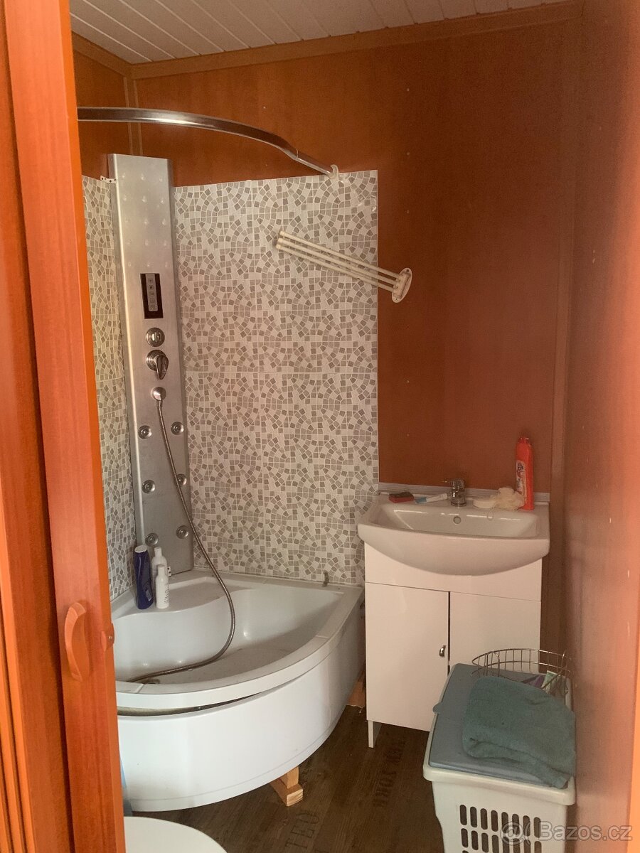 Obytná maringotka - 10