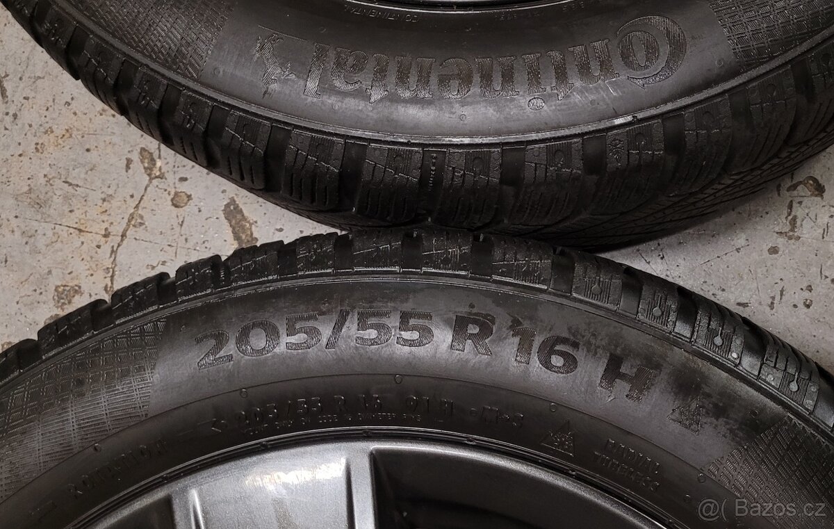 Škoda Octavia 3,alu 16',černé,zimní Continental - 10