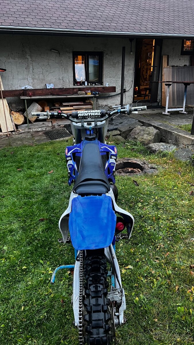 Yamaha YZ 125 - 10
