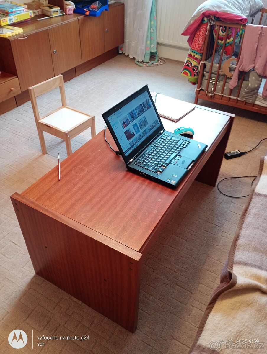 Starožitný set / vše ořech / - vleze se do výtahu - 10