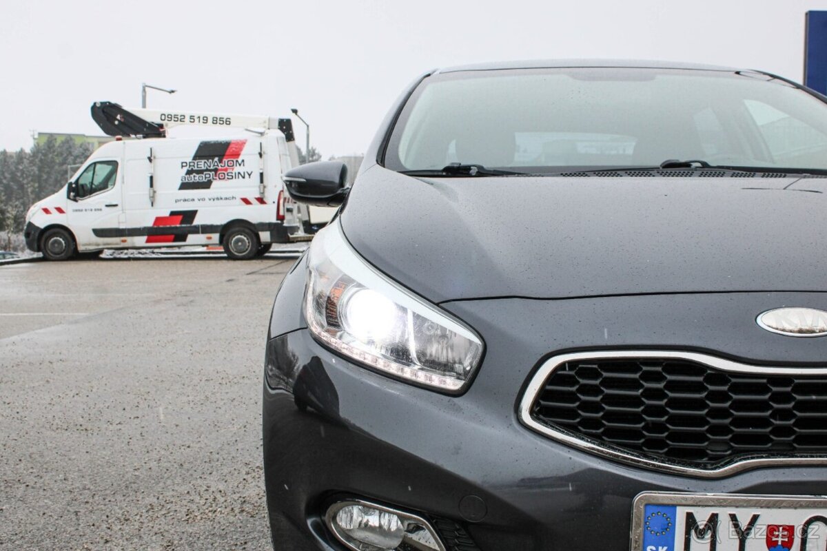 Kia Ceed 1.6 CRDi Platinum - 10
