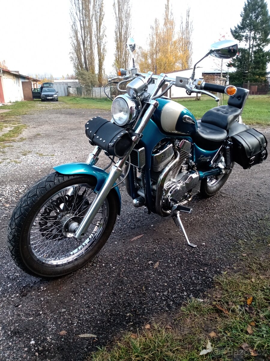 Suzuki Intruder 1400 - 10