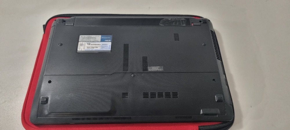 ASUS K53E-SX226V s obalem - 10