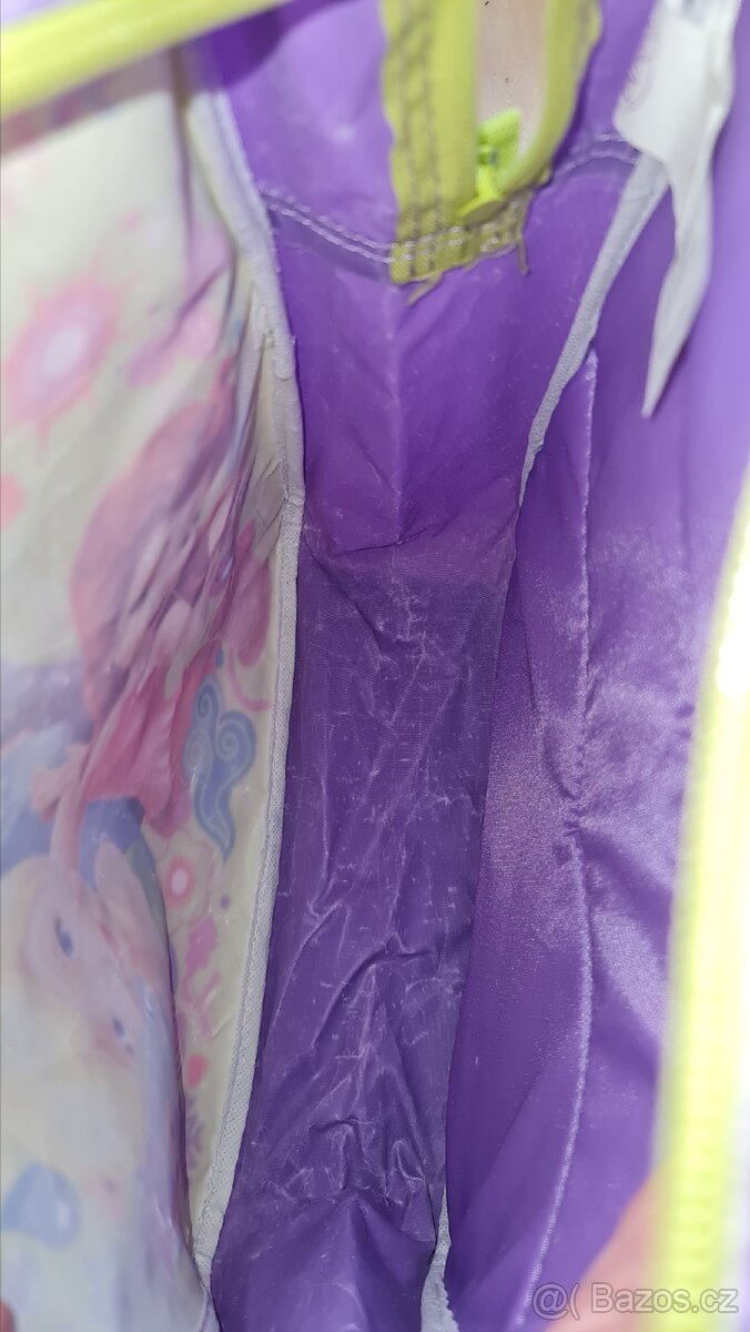 Hračky různé i nové auta,batohy,puzzle.... - 10