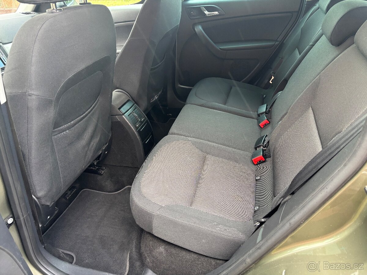 Predám ŠKODA YETI 4x4 2,0tdi manuál - 10