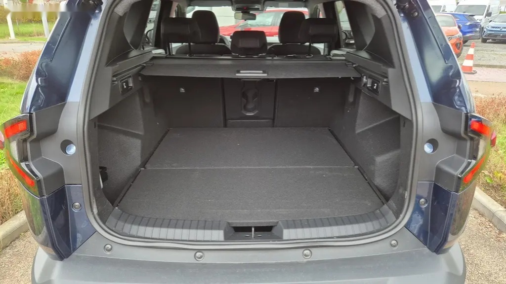 Dacia Bigster, Journey hybrid 155 - 10