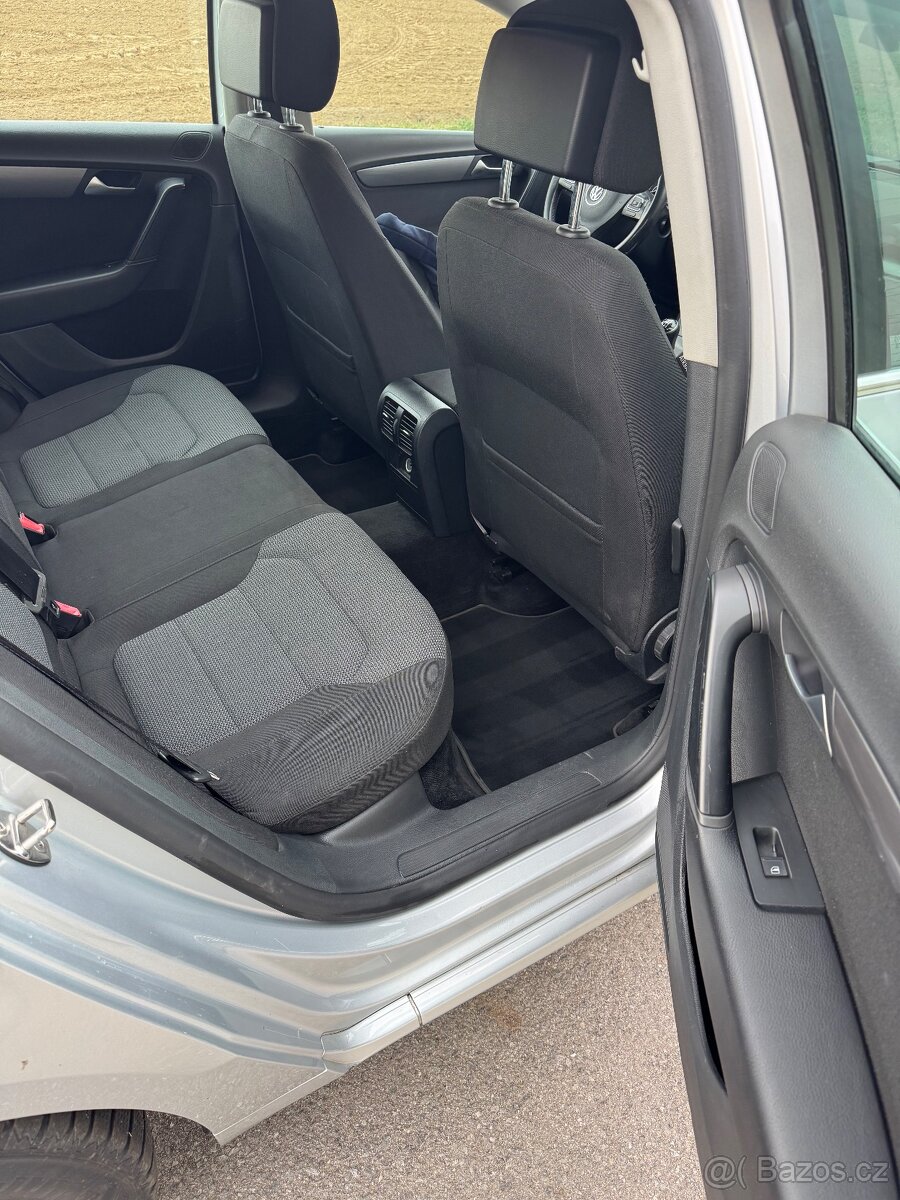Volkswagen Passat B7 2.0 TDi - 10