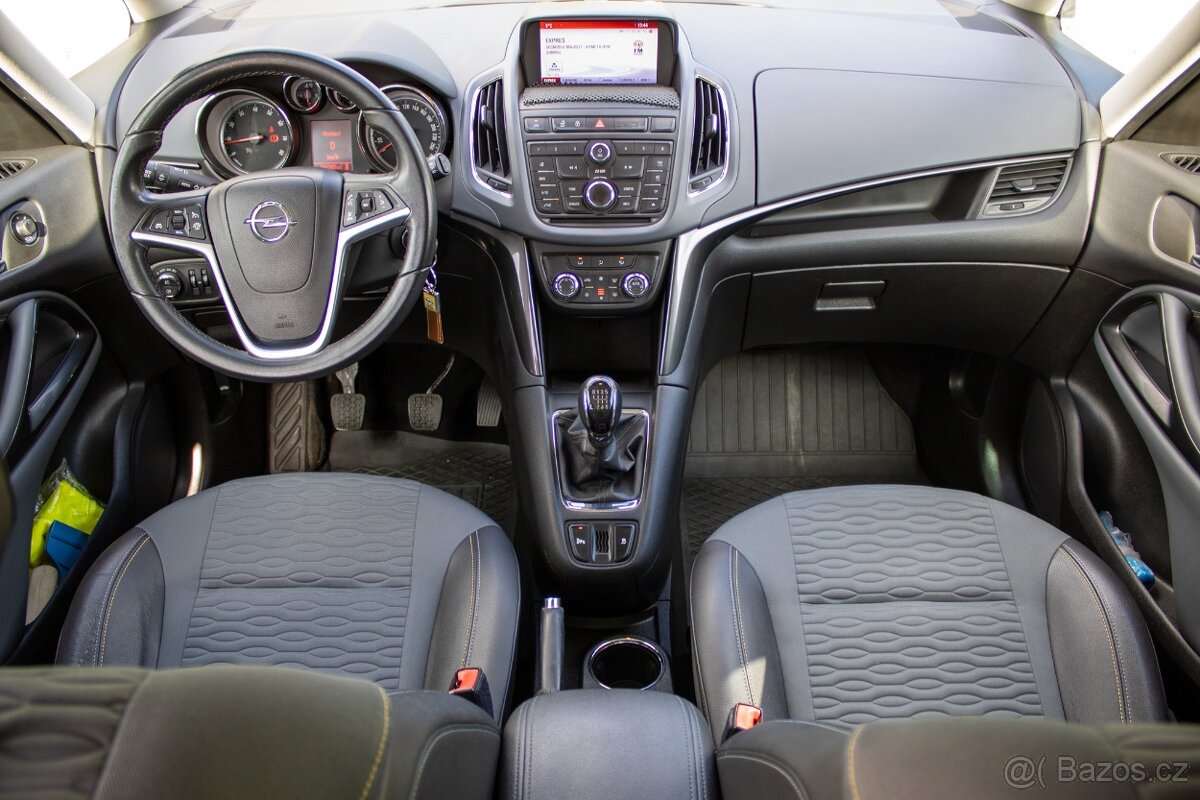 Opel Zafira Tourer 1.4 Turbo LPG Cosmo - 10