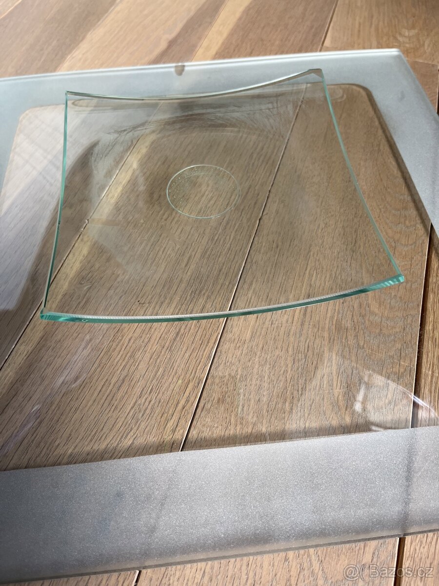 Design sklenena misa a svicen - 10