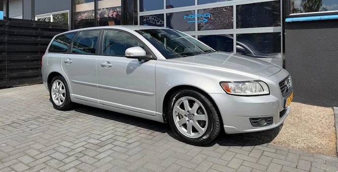 VOLVO V50 1.6 TDI D2 MOMENTUM 2010 - 10