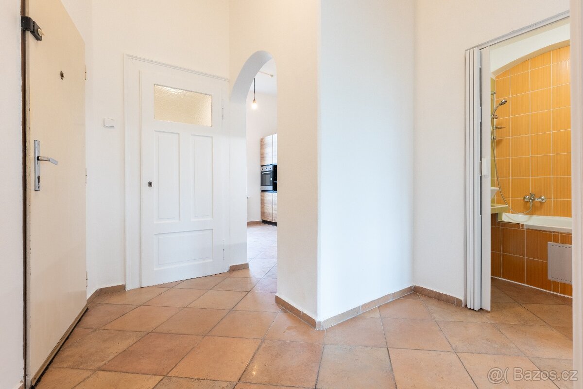 Pronájem bytu 3+1 s balkónem, Teplice - Šanov - 10