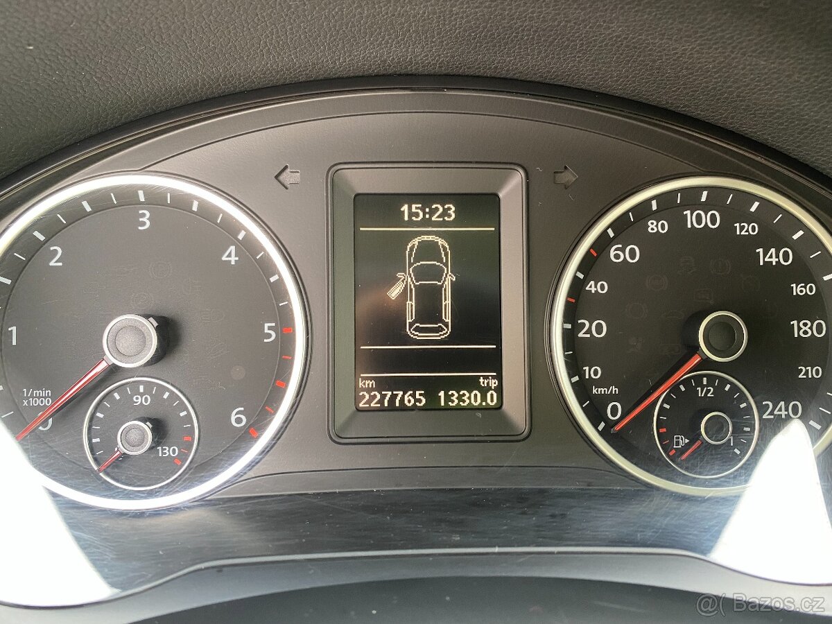 Volkswagen Tiguan, 2.0 TDI, 81 kW, TOP STAV - 10