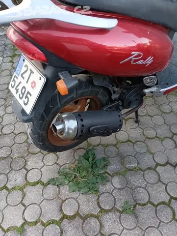 Dva skútry , Yuki rallye moto zeta - 10