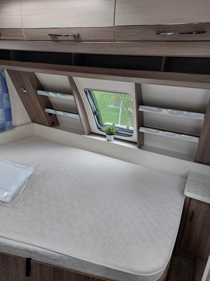 Karavan HOBBY 545 KMF De Luxe, r.v.2016 - 10