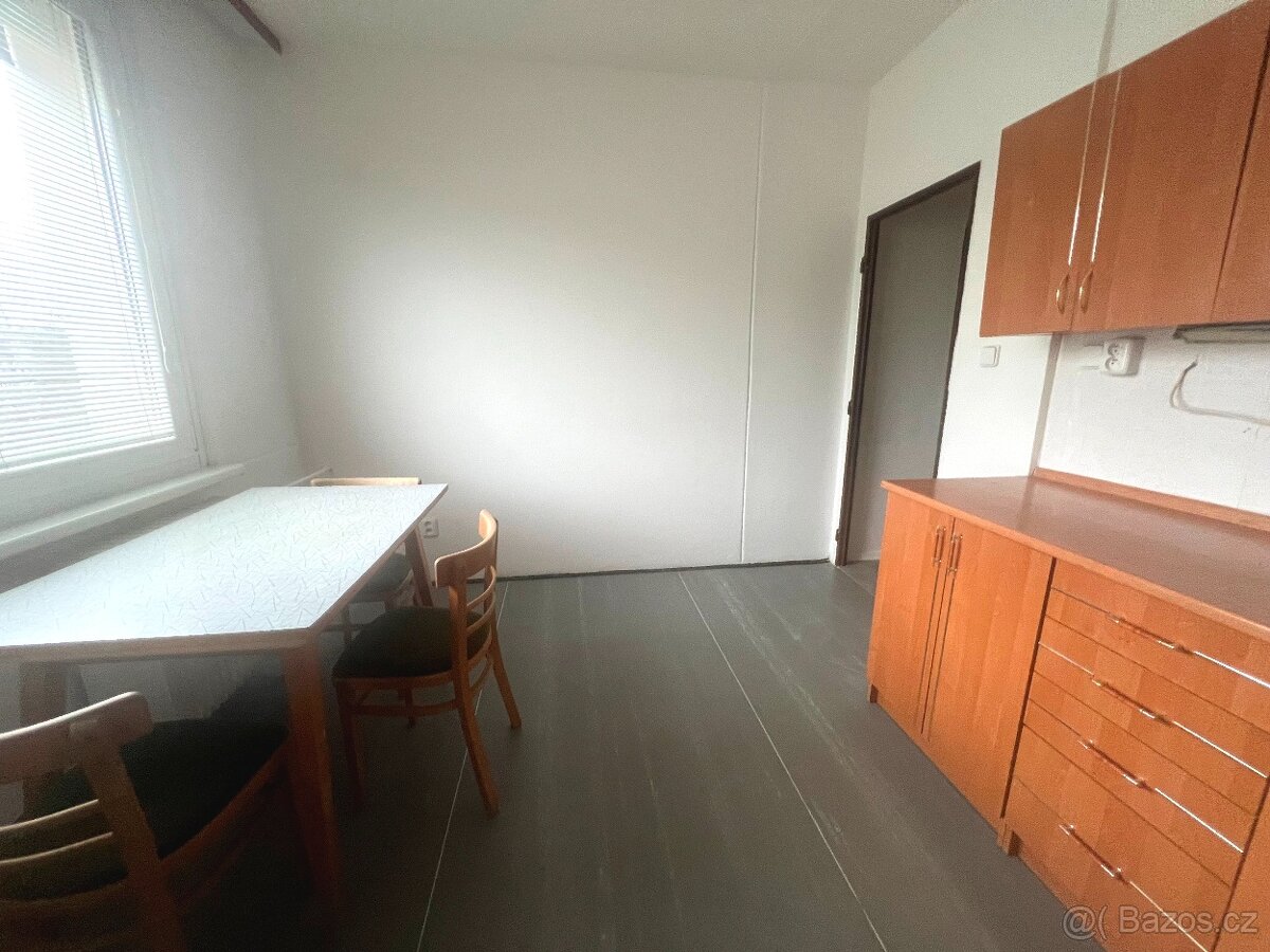 Pronajmeme byt 1+1 sídliště Štěpnice, Ústí nad Orlicí - 10