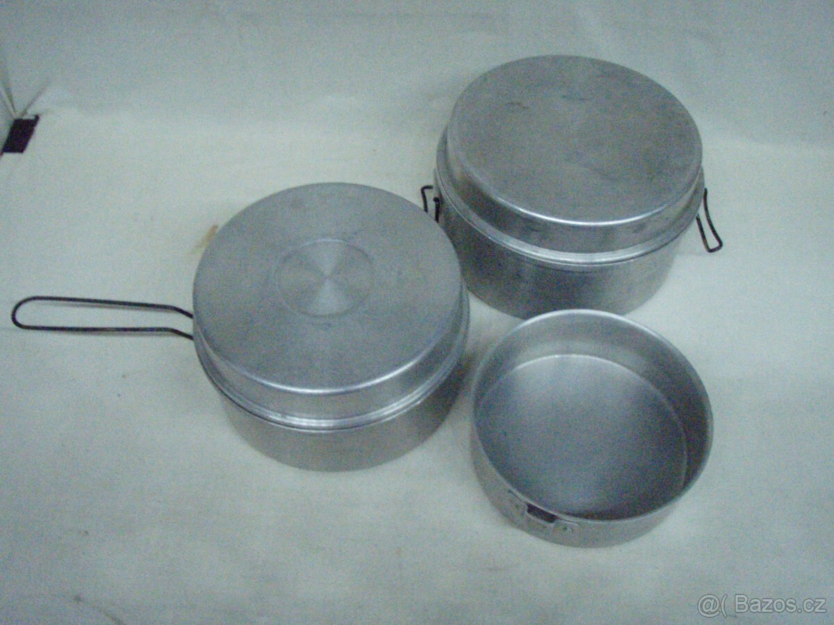 SKLÁDACÍ KEMPINGOVÁ SADA HRNCŮ - 7 v 1 - 10
