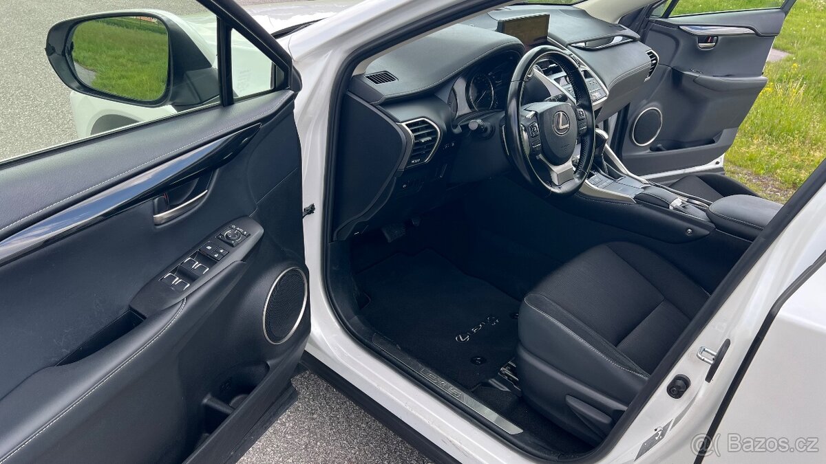 Lexus NX300h Hybrid m.2021 Perleť Navi Kamera Automat CVT - 10