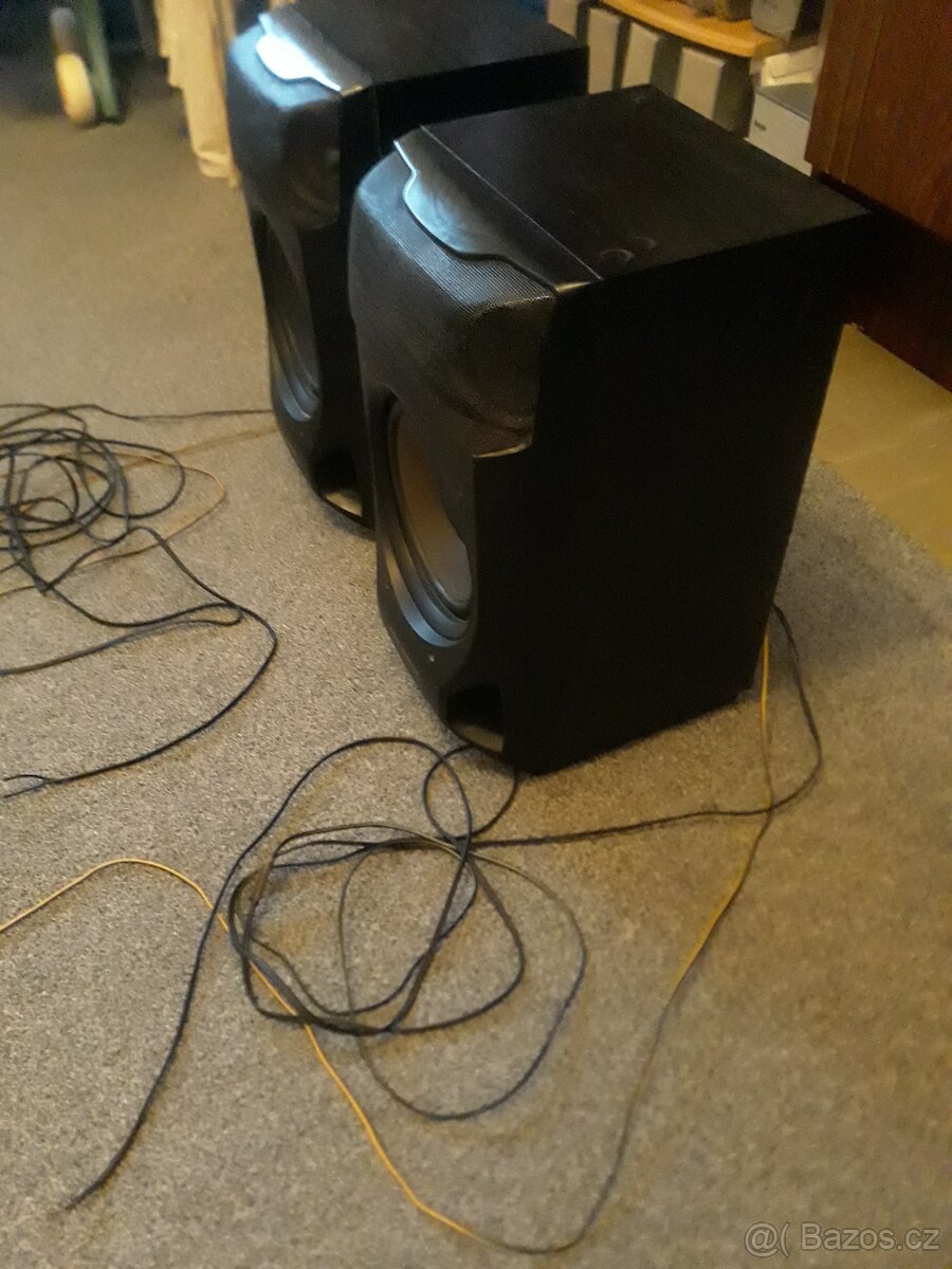 DŘEVĚNÉ REPRODUKTORY ZN. AIWA 16 OHM - 10