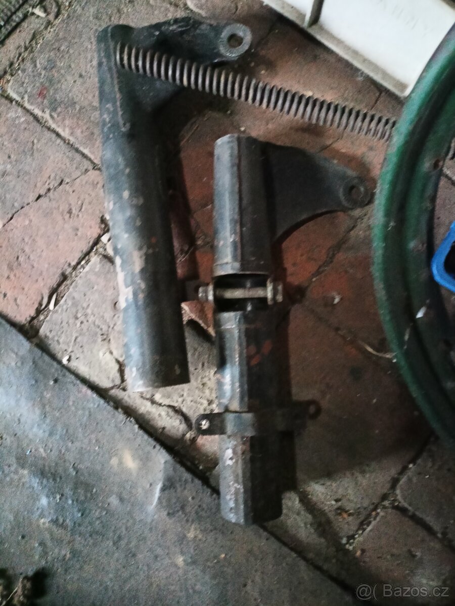 Díly Ural, Dněpr, M72 apod. motocykl boxer - 10