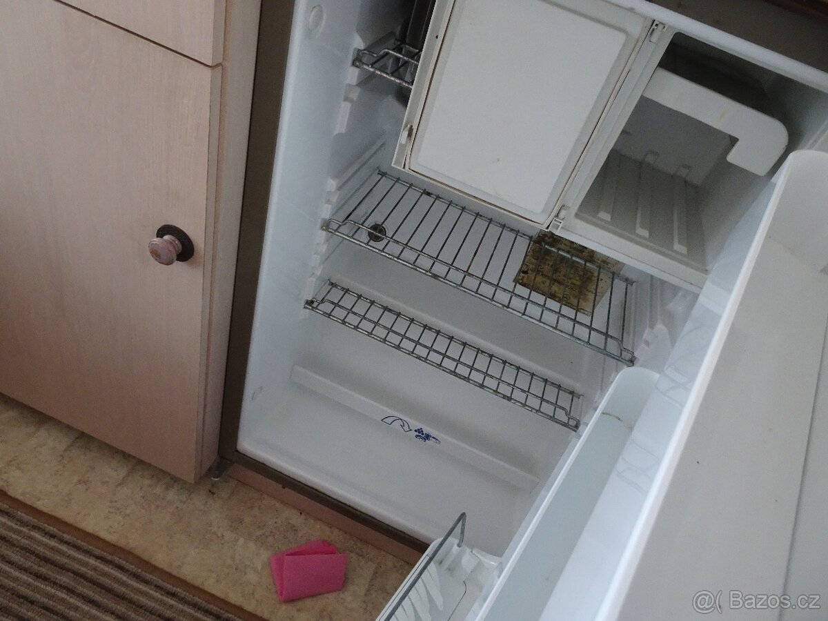 Fendt 496A Karavan- obytný přívěs - 10